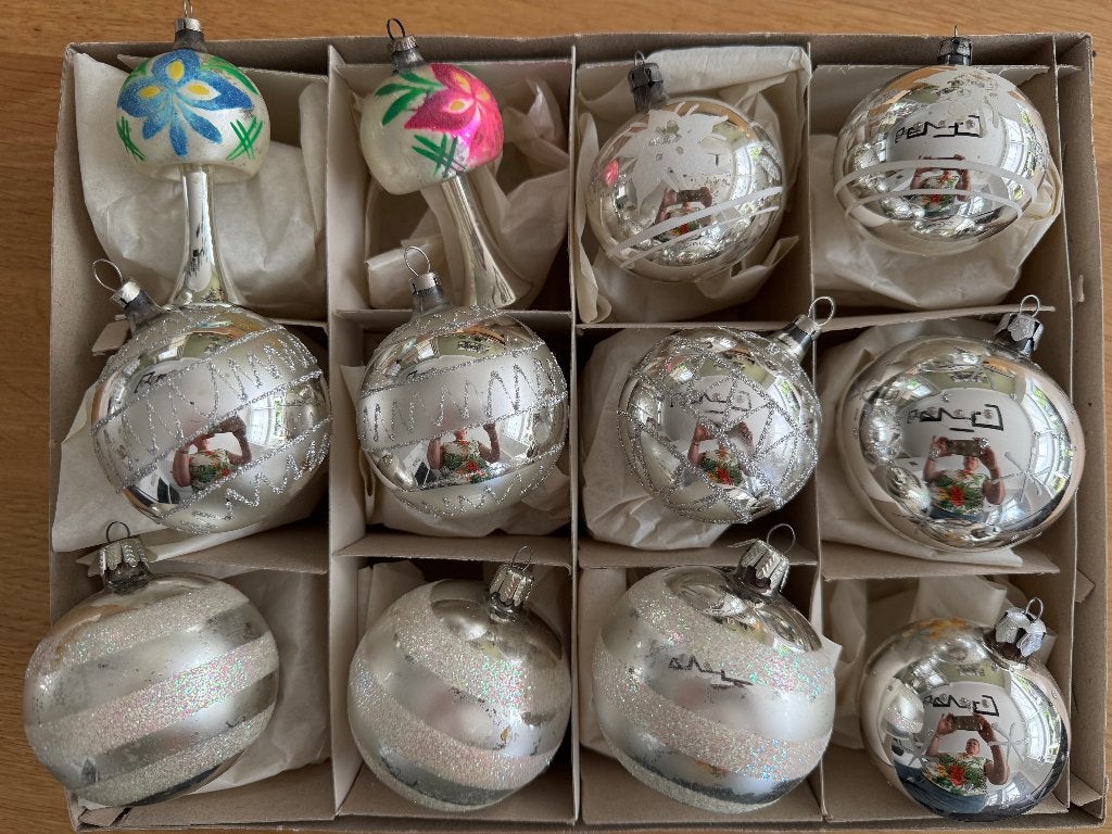 10 Vintage kerstballen, Diversen, Kerst, Gebruikt, Ophalen of Verzenden