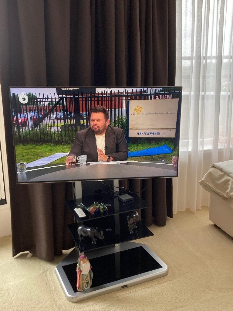 tv en tv standaard, Ophalen, Gebruikt, Glas, Minder dan 100 cm