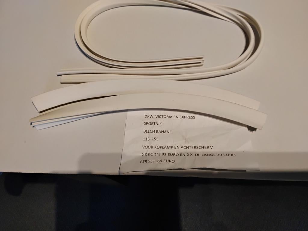 Dkw Victoria Express rubbers voor spoetnik, Ophalen of Verzenden, Gebruikt, Blok, Overige merken