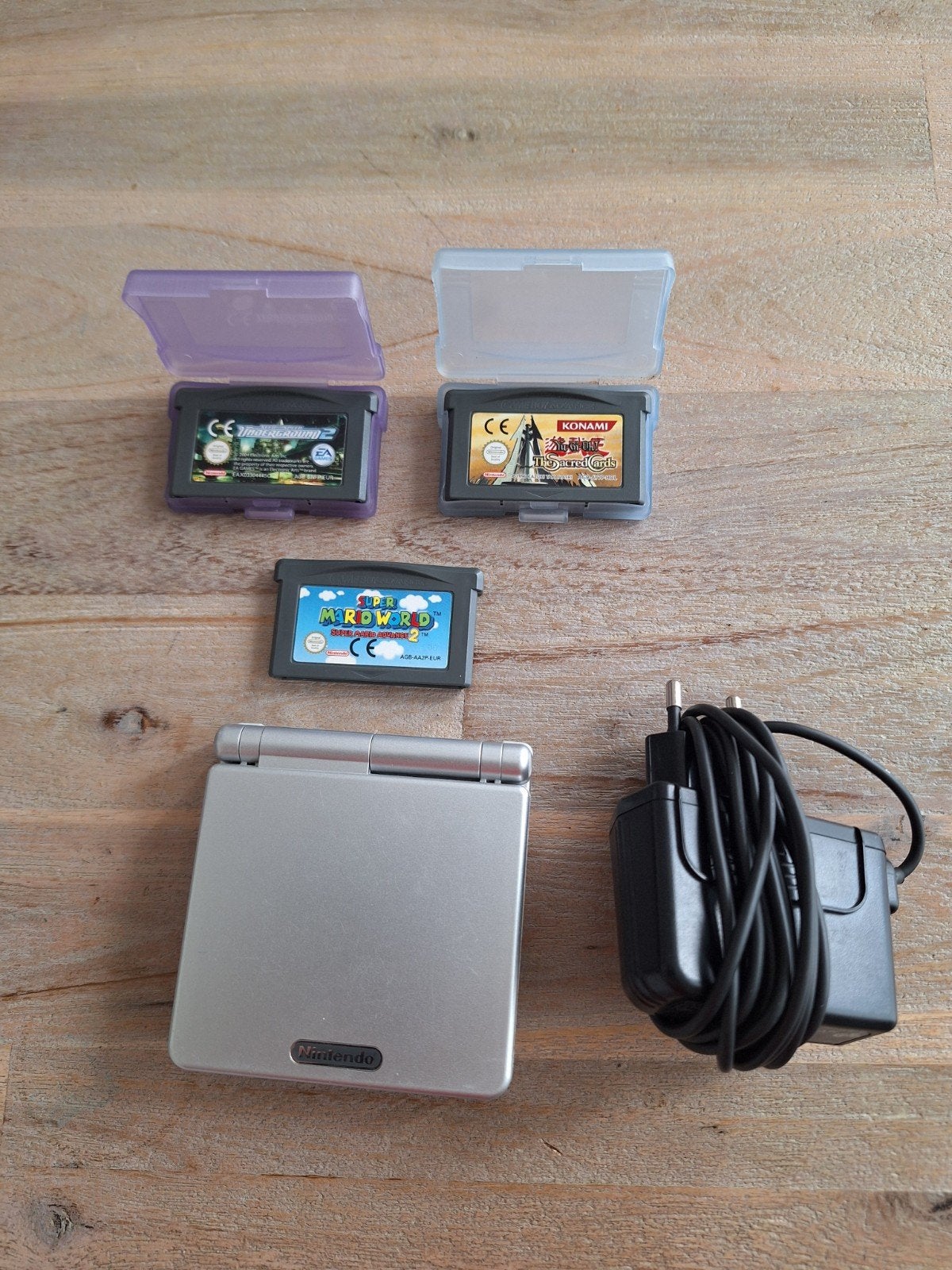 Gameboy Advance SP met 3 spellen en oplader, Gebruikt, Overige genres, 1 speler, Ophalen of Verzenden
