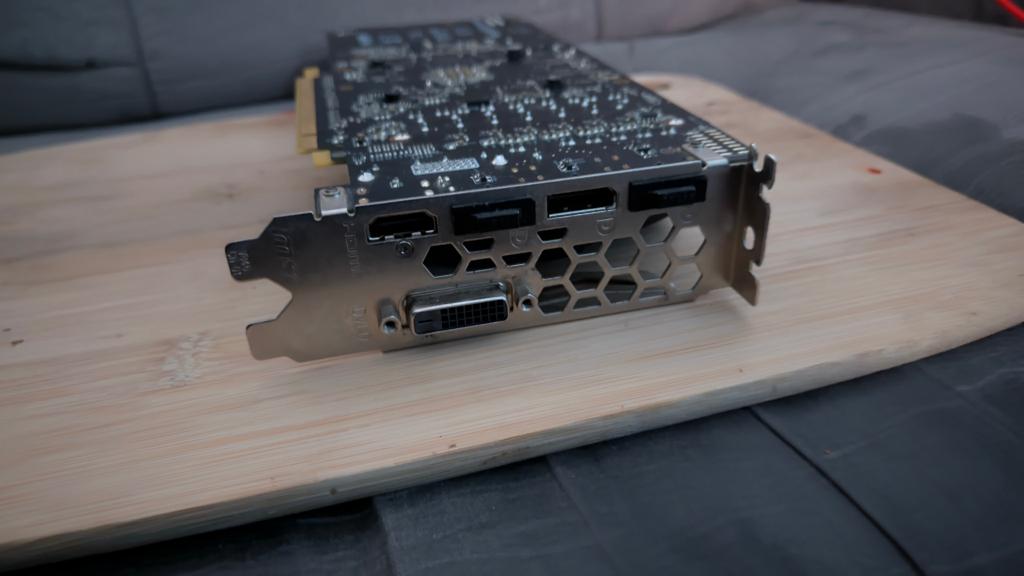 MSI Radeon RX 570 ARMOR 8GB OC, PCI-Express 3, Gebruikt, AMD, Ophalen of Verzenden
