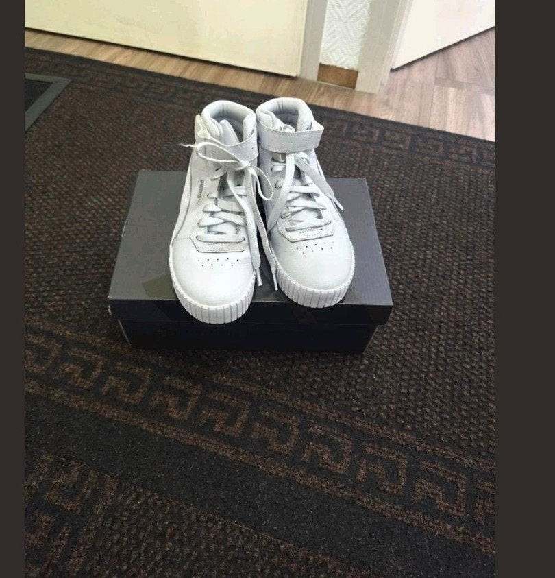 witte Puma sneakers maat 37, Puma, Wit, Nieuw, Ophalen of Verzenden