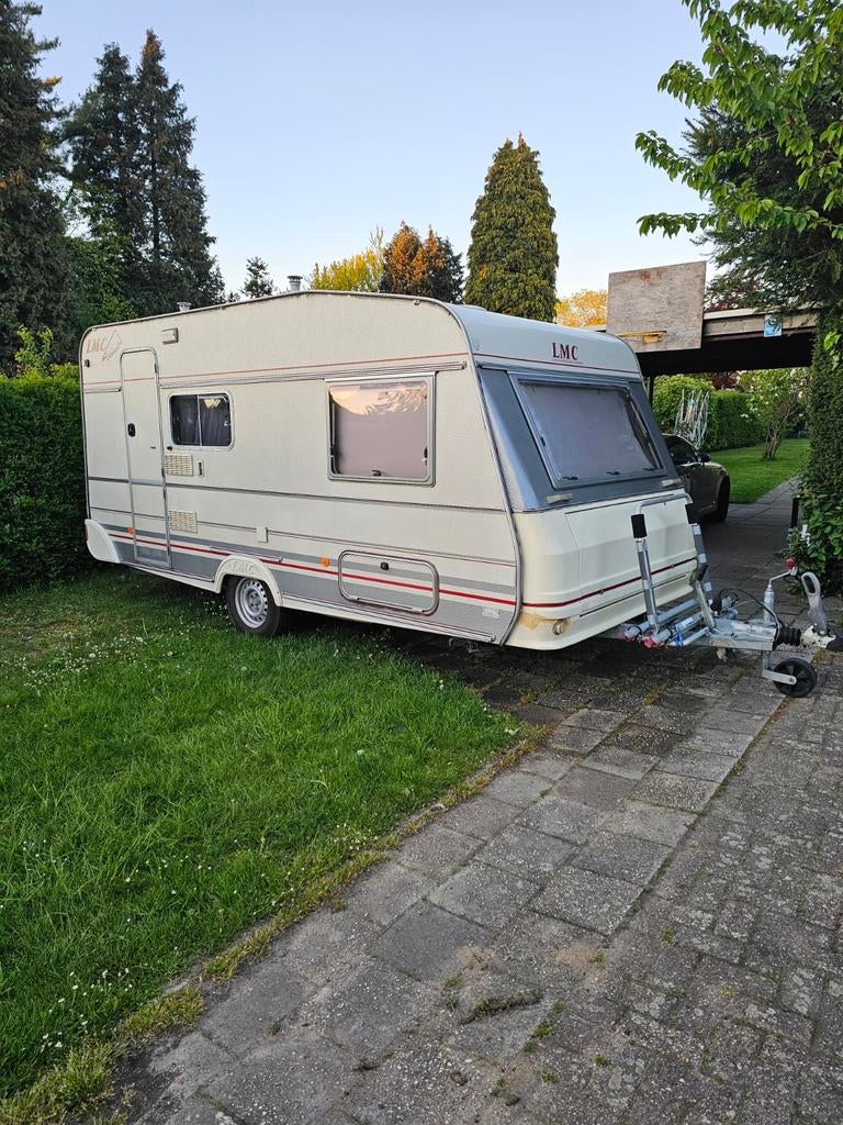 LMC Caravan, Caravans en Kamperen, Caravans, Particulier, tot en met 4, 750 - 1000 kg, Treinzit, LMC en Münsterland, 2 aparte bedden