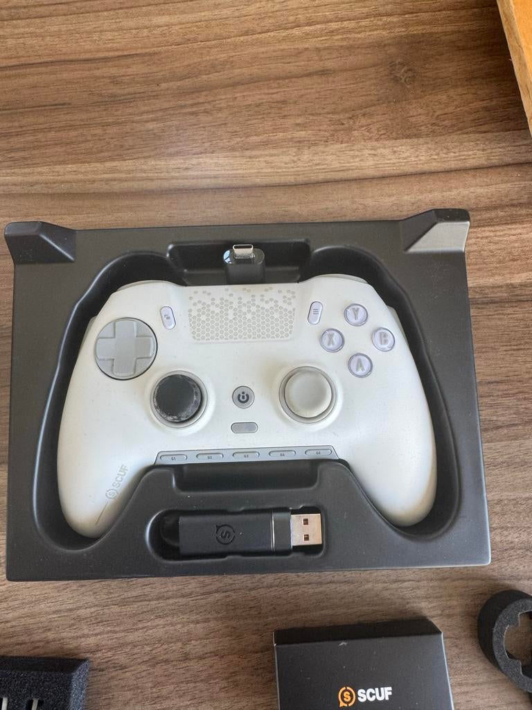 Scuf Envision Pro Controller voor PC - Zo goed als nieuw, Spelcomputers en Games, Spelcomputers | Overige Accessoires, Zo goed als nieuw