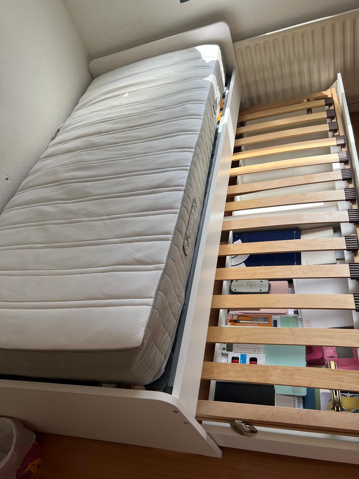 Dubbel bed een matras en met de laatjes, Ophalen, 90 cm, Eenpersoons, Wit