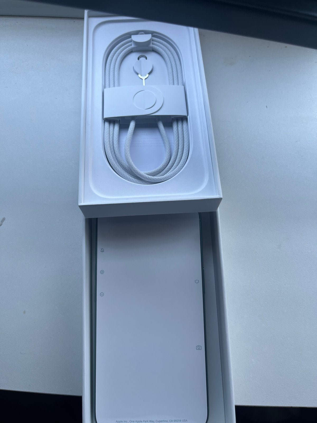 Zo goed als nieuwe iPhone 16  256GB Groen, IPhone 12 Pro Max, Zo goed als nieuw, Zonder simlock, Zonder abonnement