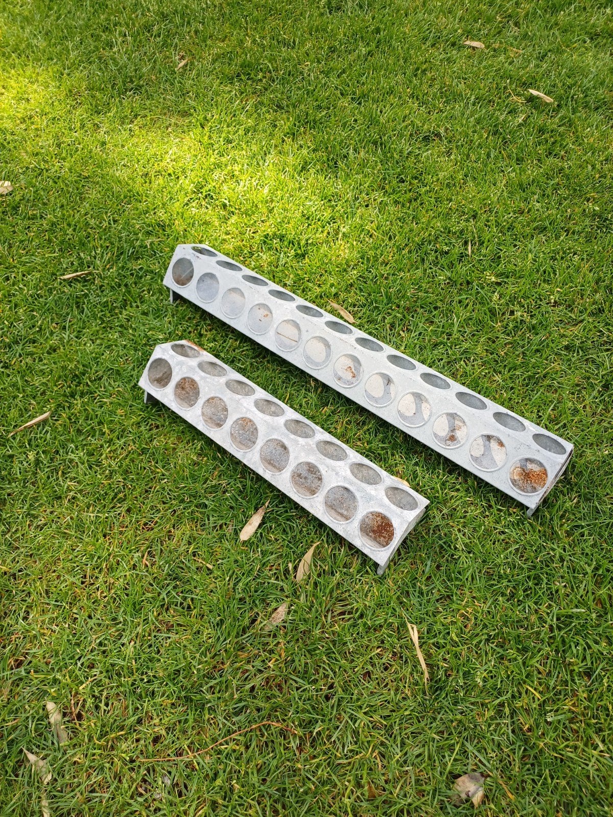 Te koop  voerbakje, Dieren en Toebehoren, Ophalen of Verzenden, Drinken en Voederen