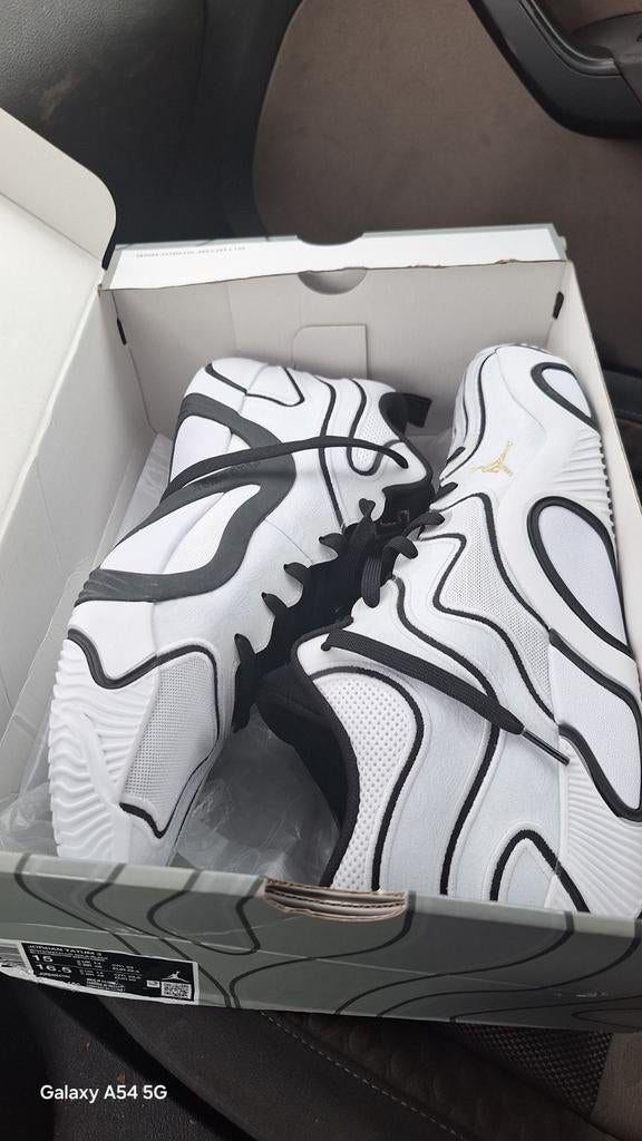 Jordan Tatum 3 zwart wit maat 49,5, Ophalen of Verzenden, Nieuw, Zwart