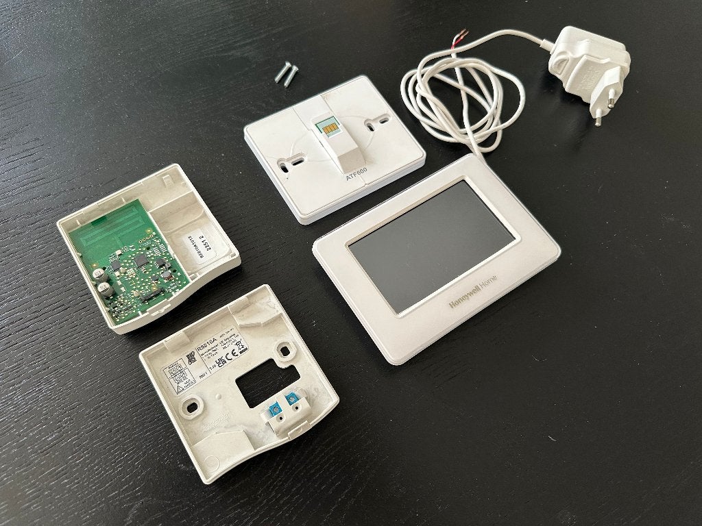 Honeywell Evohome Touchscreen+ R8810A1018 OpenTherm RFmodule, Ophalen of Verzenden, Slimme thermostaat, Zo goed als nieuw