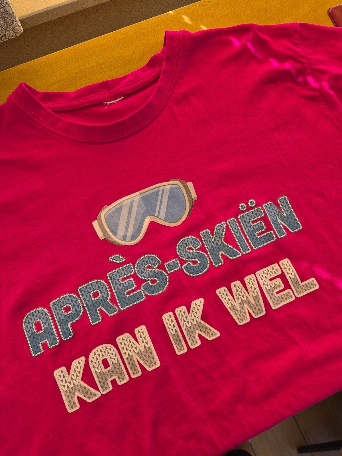 Leuk t-shirt voor de wintersport ❄️, Ophalen of Verzenden, Zo goed als nieuw, Maat 36 (S), Trui