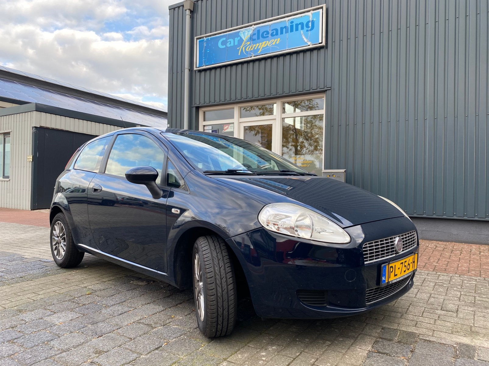 Fiat Punto1.2 3DR 2009 Blauw Airco bij aflevering nieuwe APK, Auto's, 40 €/maand, 1242 cc, 4 cilinders, Bedrijf