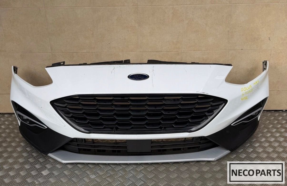 FORD FOCUS MK4 ACTIVE ST-LINE VOORBUMPER  ALLES LEVERBAAR!!!, Gebruikt, -, Ophalen of Verzenden, Ford