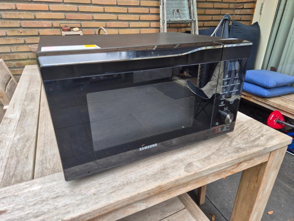 Grote Samsung combi magnetron 32L MC32K7055CK, Witgoed en Apparatuur, Magnetrons, Ophalen, Combimagnetron, Crisp, Gebruikt
