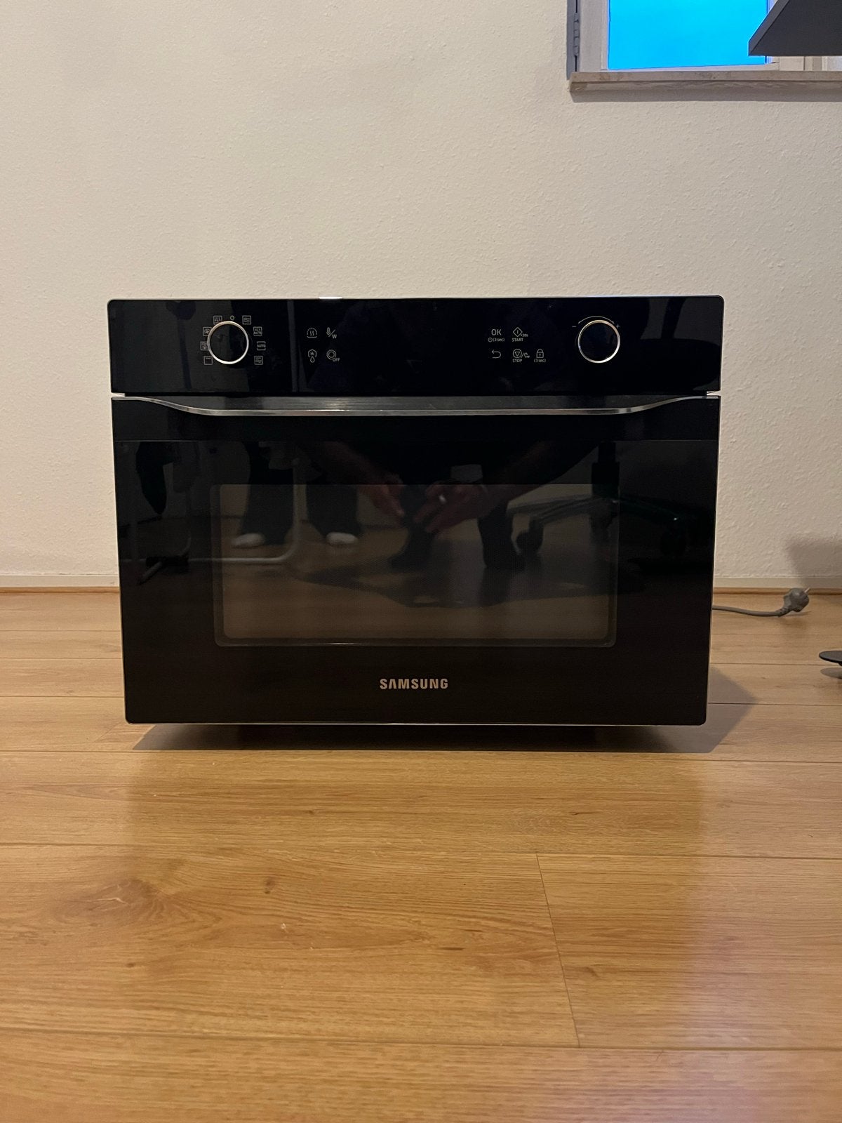 Samsung Combimagnetron - Zwart, Zo goed als nieuw, Witgoed en Apparatuur, Combimagnetron, Grill, Ophalen of Verzenden, Zo goed als nieuw