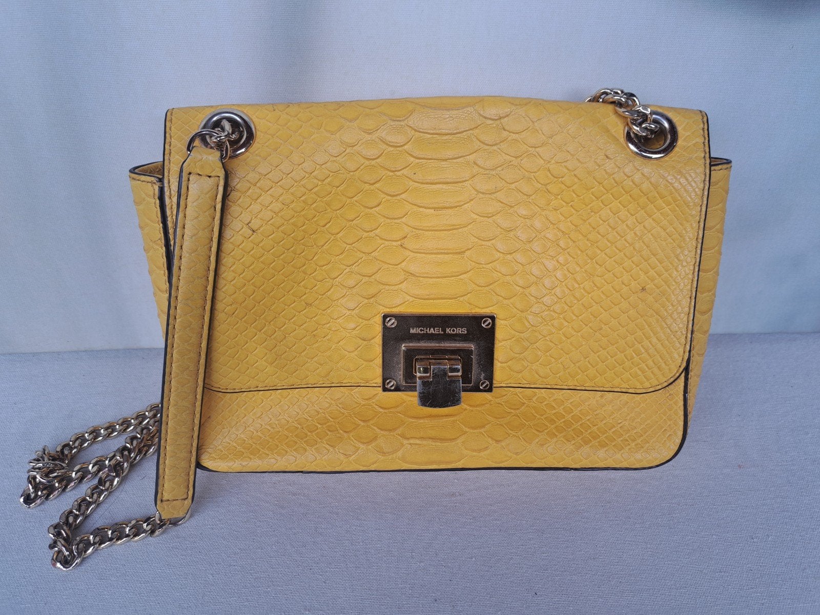 Michael Kors Gele Schoudertas met Slangenprint, Ophalen of Verzenden, Gebruikt, Geel, Schoudertasje