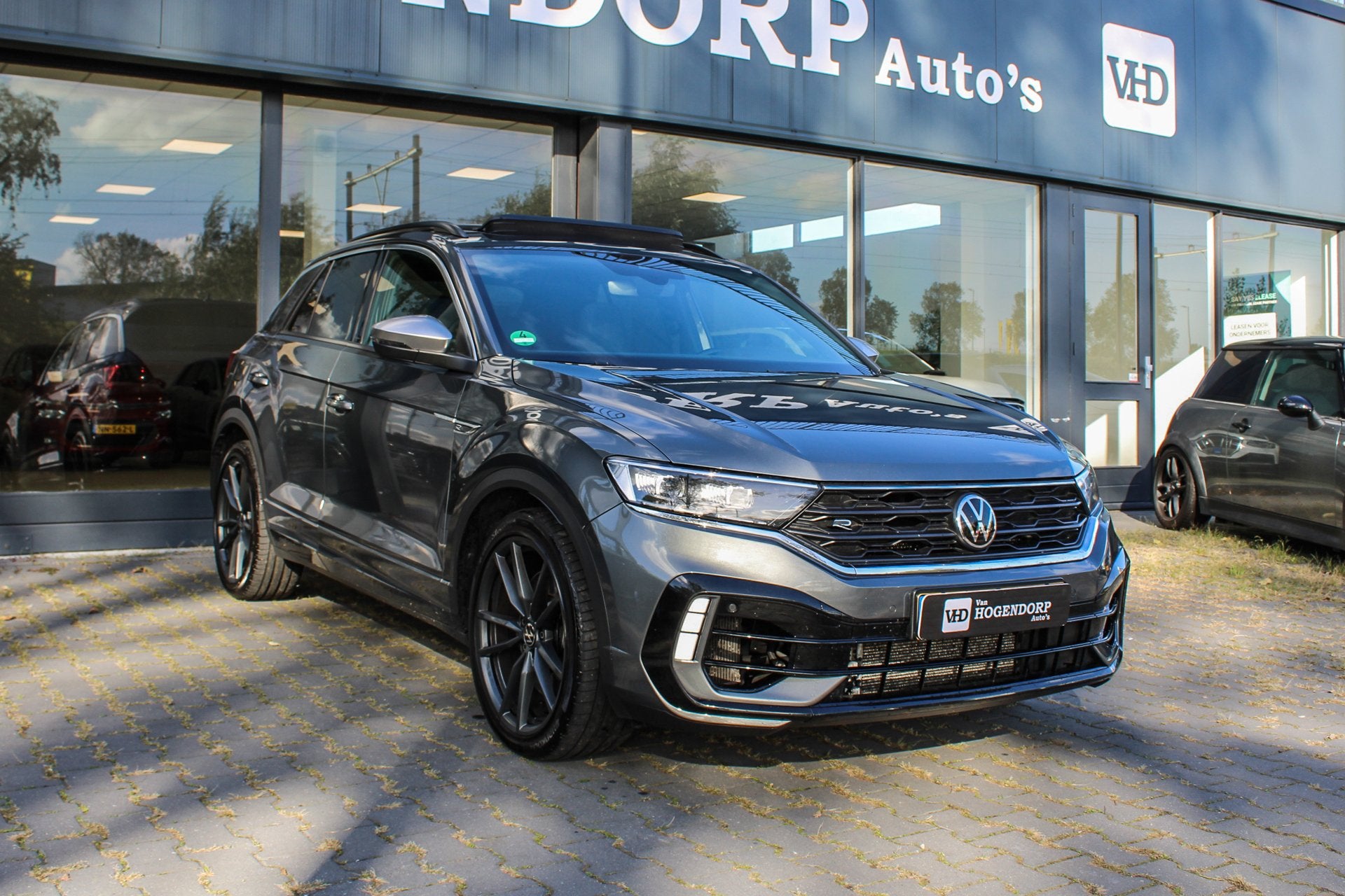 Volkswagen T-ROC 2.0 TSI 4Motion R PANO NAVI AKRA CAMERA, Auto's, Stof, Gebruikt, 4 cilinders, 1984 cc