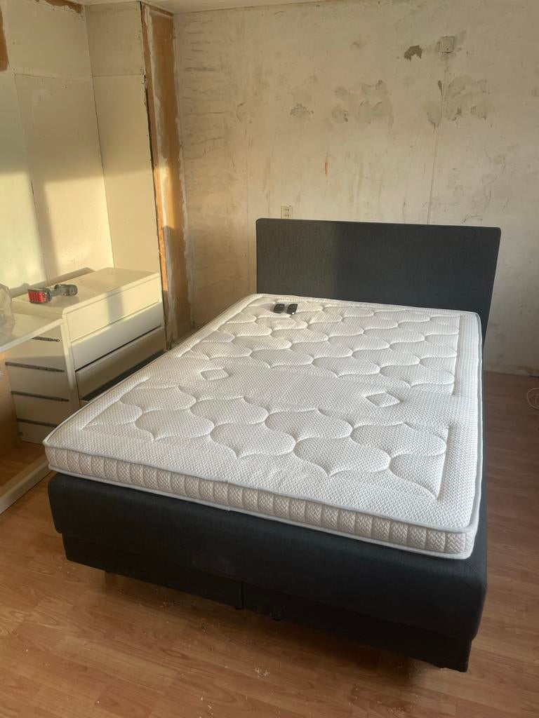 Elektrisch verstelbaar boxspring bed 140x200 met topper, Ophalen, Verstelbaar, Tweepersoons, 140 cm