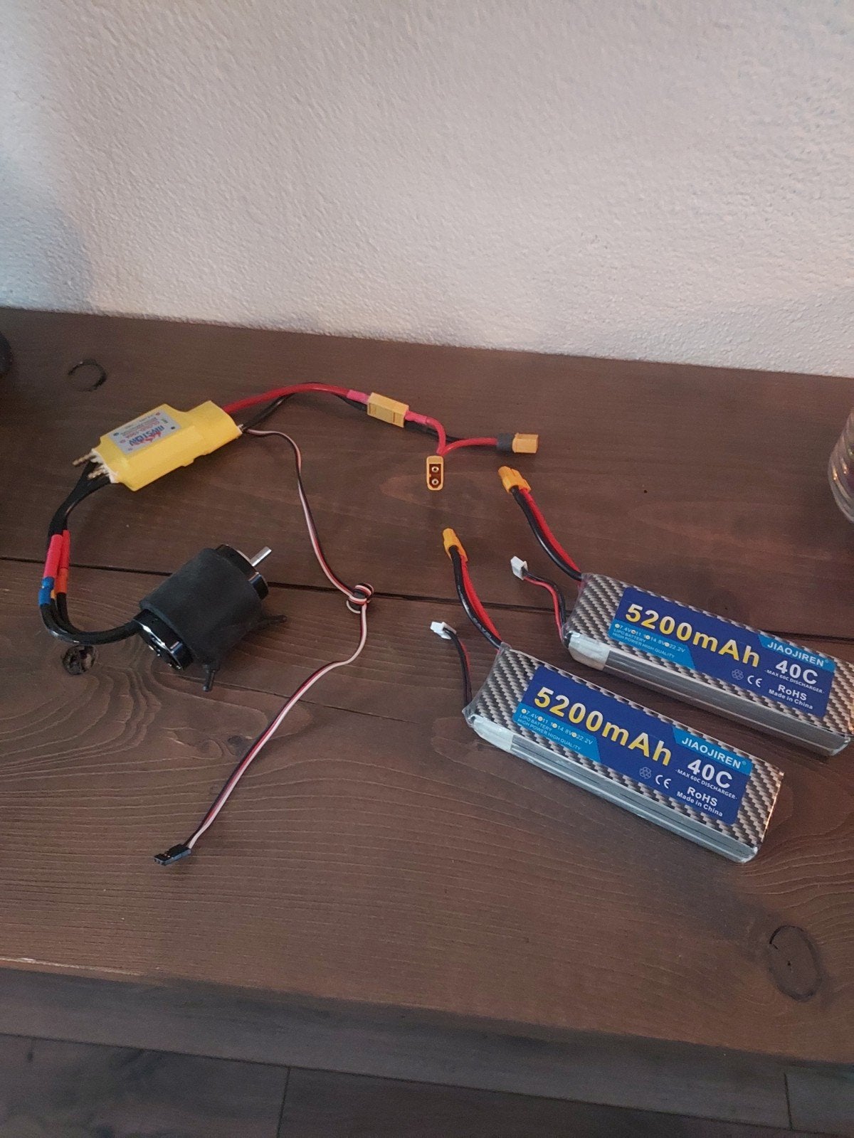 6s motor set inclusief 2x 3s lipo!!, Hobby en Vrije tijd, Ophalen of Verzenden, Zo goed als nieuw, Groter dan 1:32, Overige merken