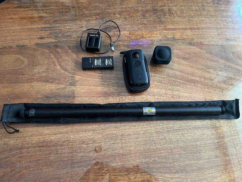 Insta 360 One X + Selfie stick, Ophalen of Verzenden, Gebruikt, Overige merken