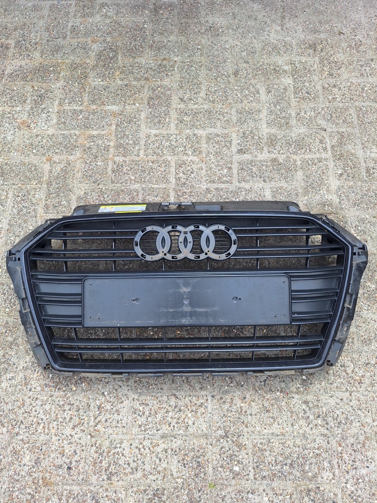 Audi A3 facelift grill/ voorbumper, Auto-onderdelen, Ophalen of Verzenden, Voor, Audi, Bumper