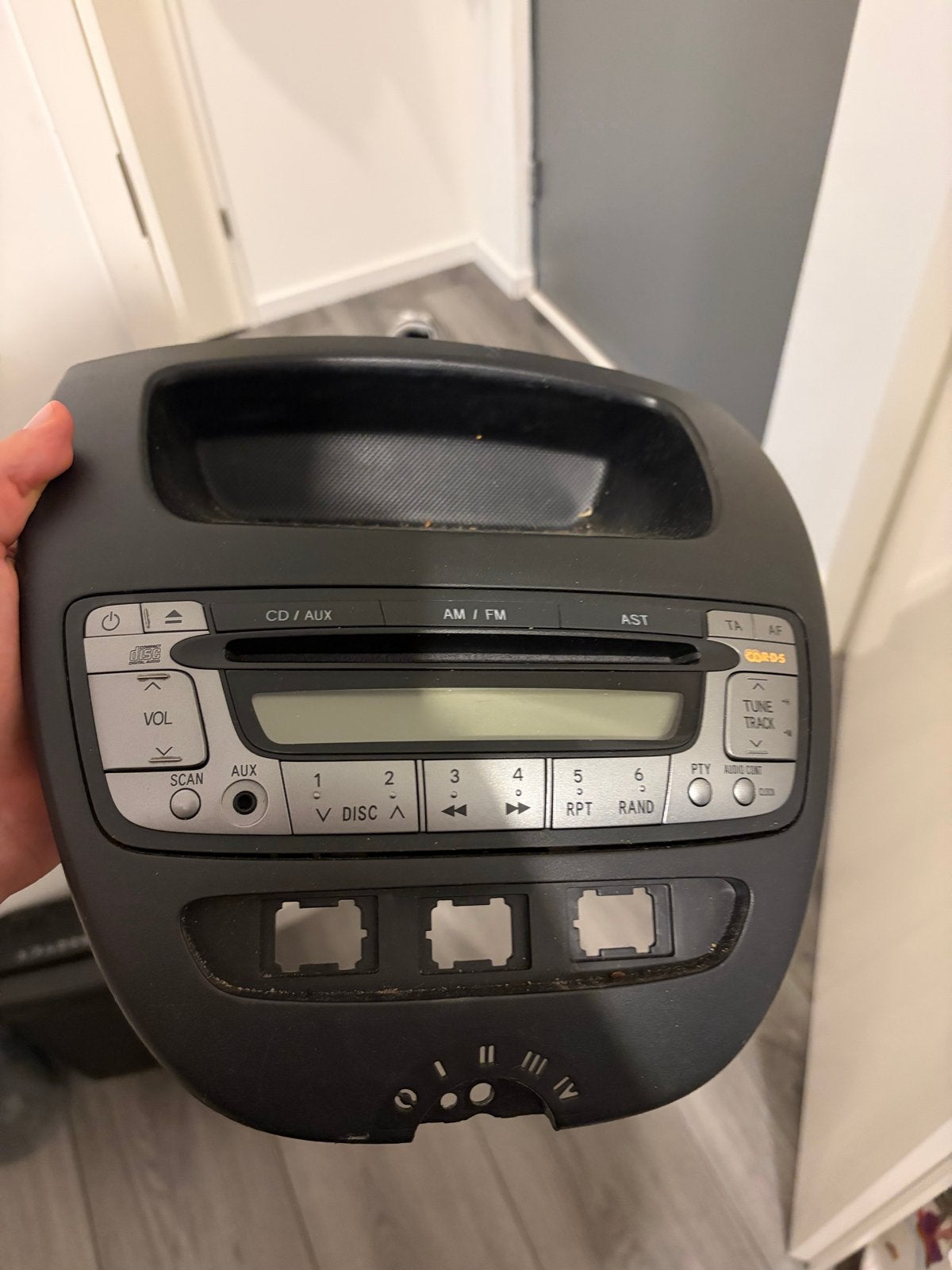 Toyota Aygo/Citroën C1/Peugeot 107 radio/CD-speler, Ophalen of Verzenden, Gebruikt