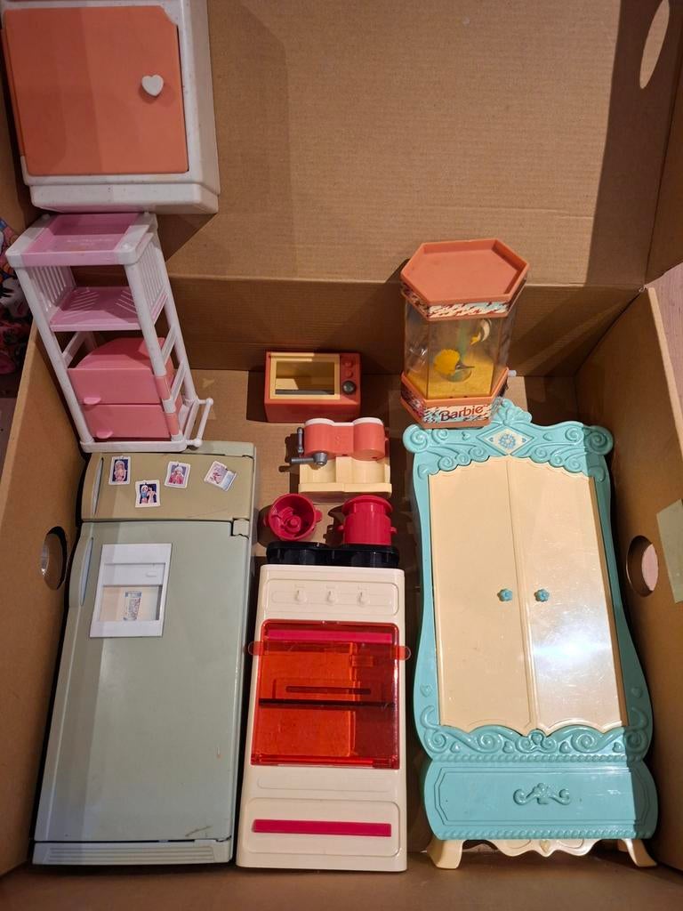 Vintage Barbie meubels en accessoires, Ophalen of Verzenden, Gebruikt, Toebehoren
