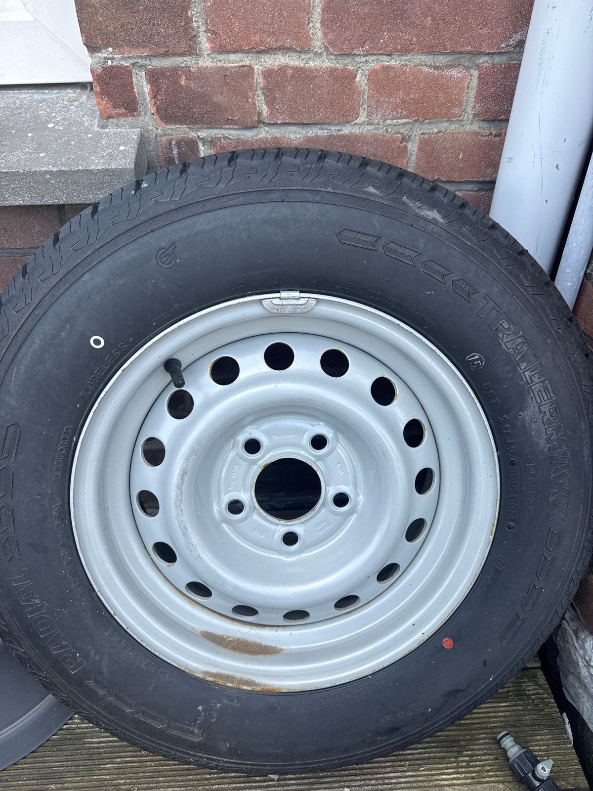 Niet gebruikte 195/70R14 band op velg, Ophalen of Verzenden, Nieuw