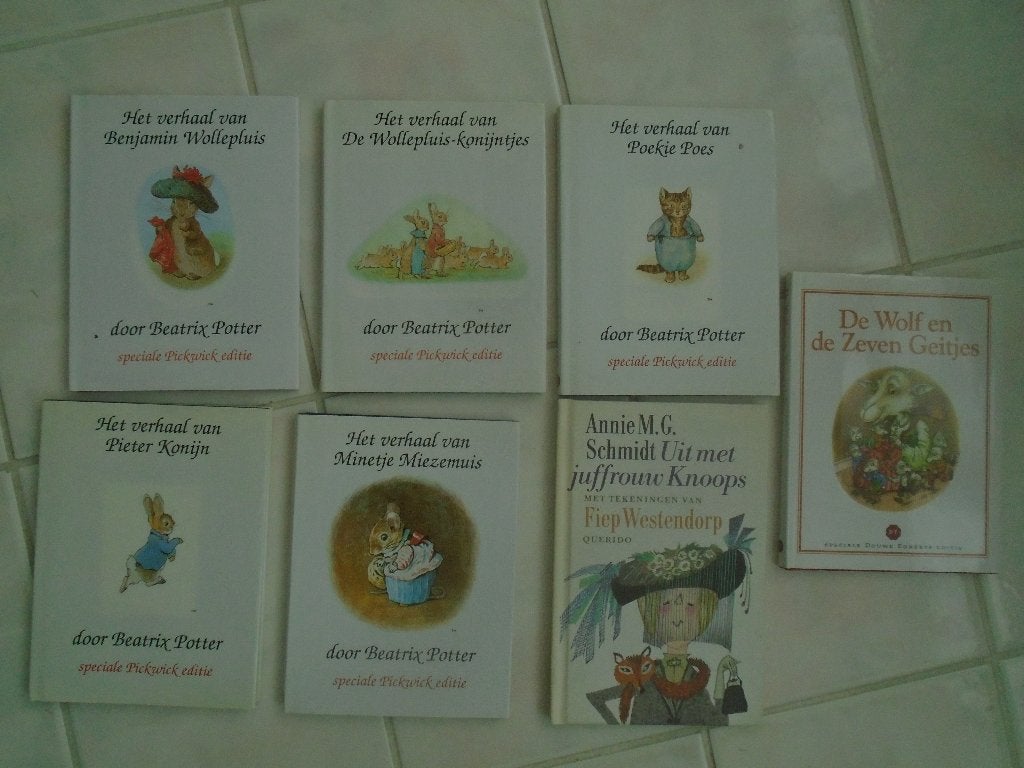 beatrix potter, juf knoops/ de wolf e/d 7 geitjes, Ophalen of Verzenden, Zo goed als nieuw, Beatrix Potter, Fictie algemeen