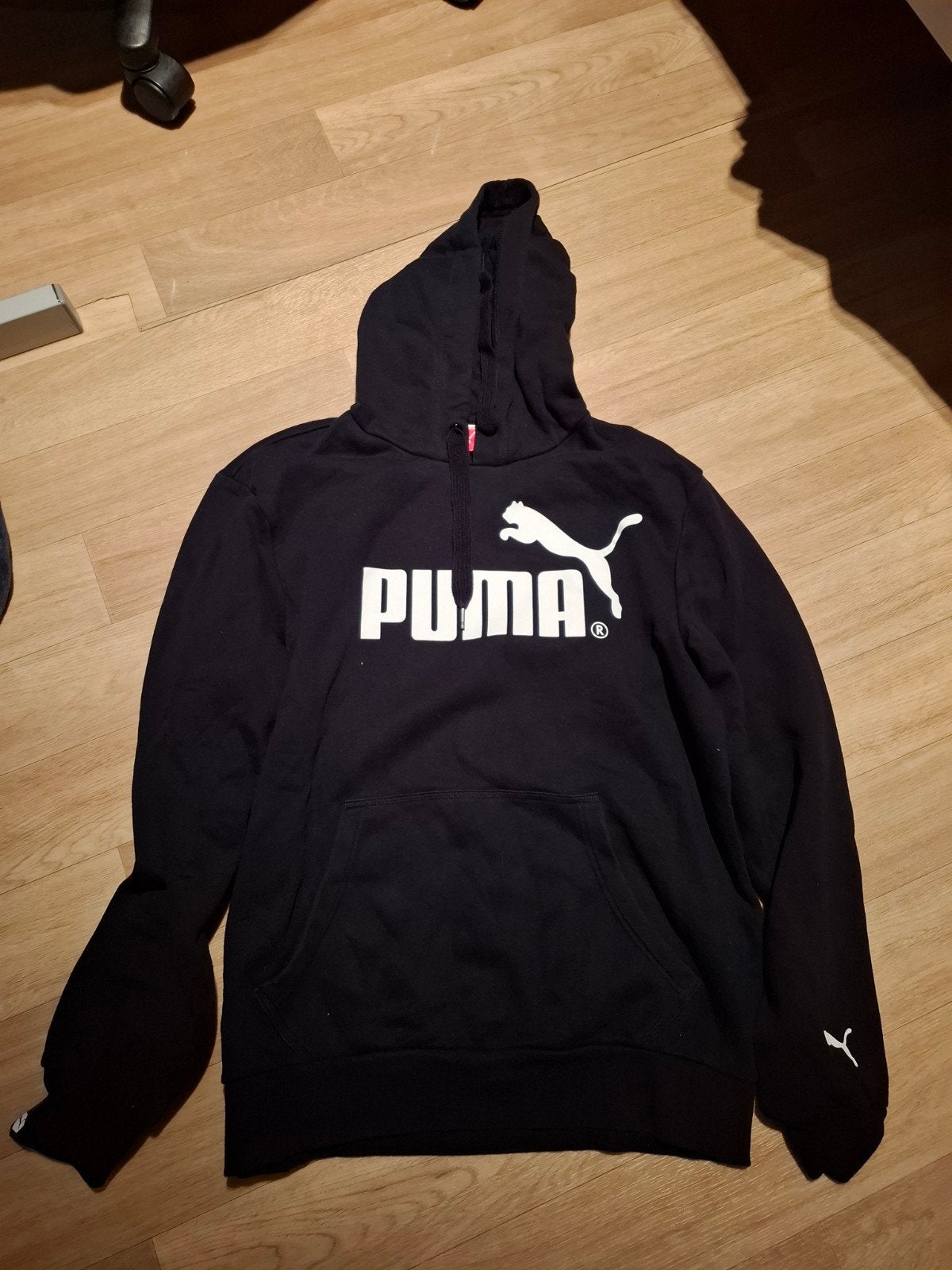 Puma hoodie zwart met wit logo, Zwart, Ophalen of Verzenden, Zo goed als nieuw, Puma