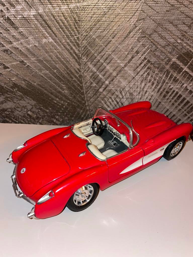 Chevrolet Corvette 1957 modelauto rood, Ophalen, Zo goed als nieuw, Auto, Overige merken