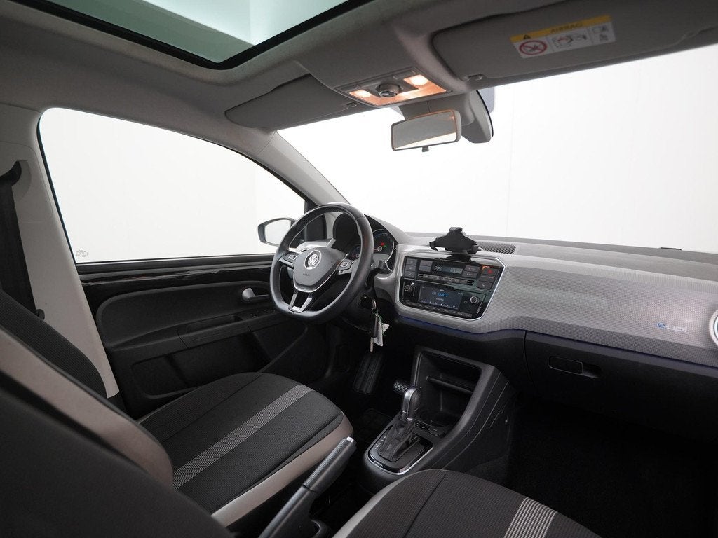 Volkswagen e-Up! e-up! | SOH 87% | Schuifdak | Zondag Open!, Auto's, Volkswagen, 12 maanden, 19 kWh, BTW verrekenbaar, Voorwielaandrijving