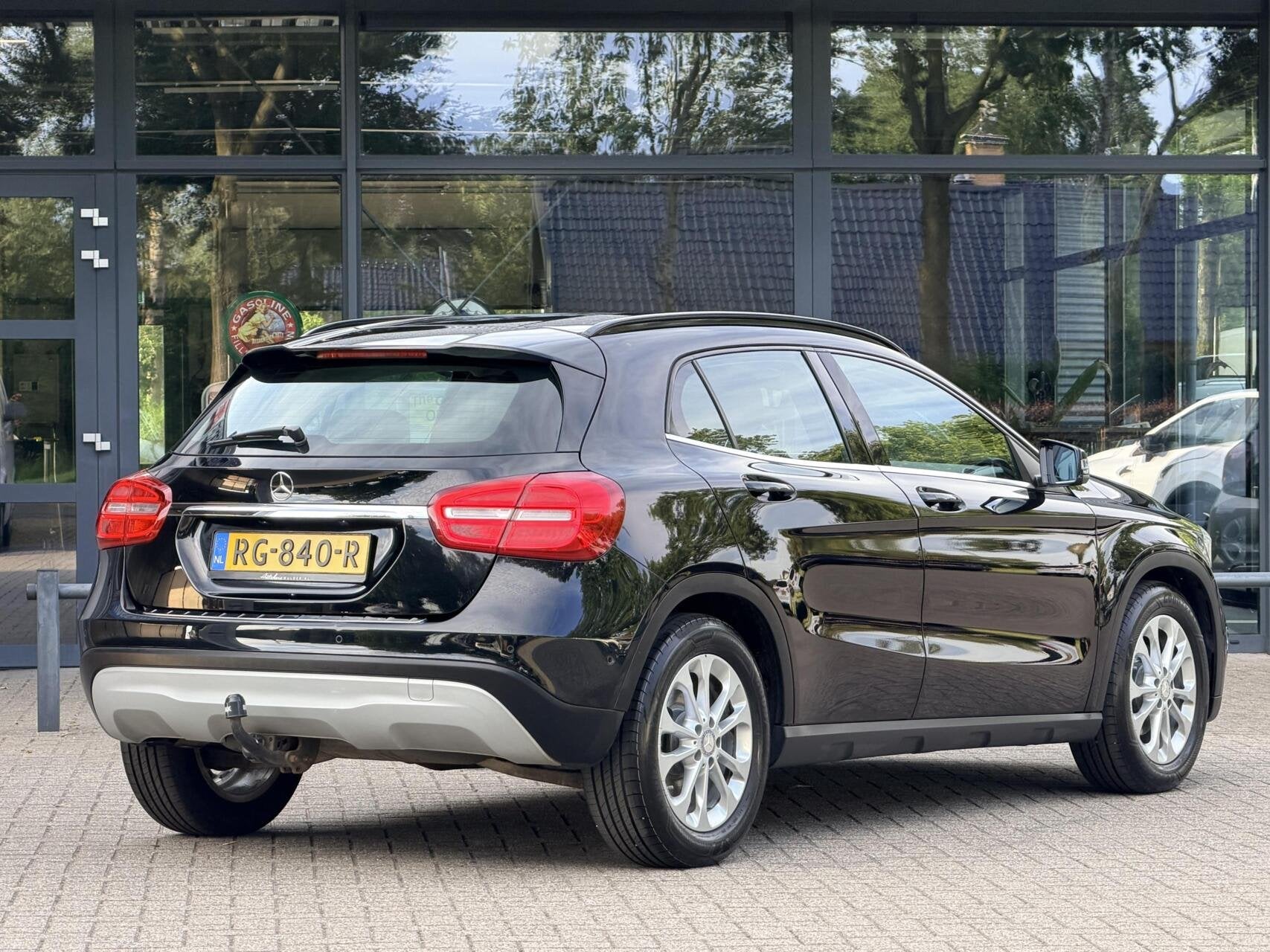 Mercedes GLA-klasse 200 Prestige | Automaat | Trekhaak | Cli, Gebruikt, Euro 6, 715 kg, Zwart