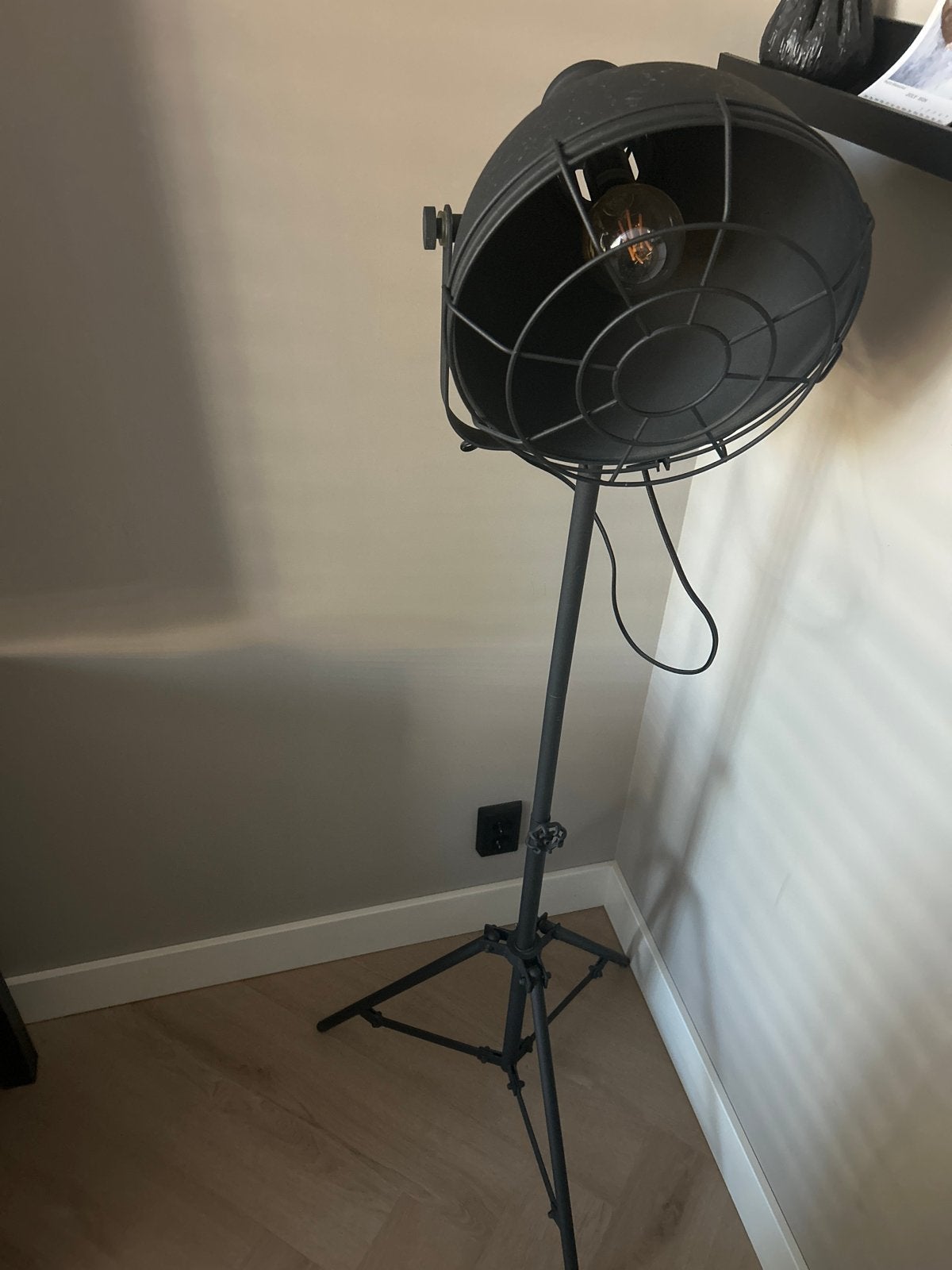 Industriële Vloerlamp Zwart - Studio Stijl, Huis en Inrichting, Ophalen, 100 tot 150 cm, E27 (groot), Zo goed als nieuw