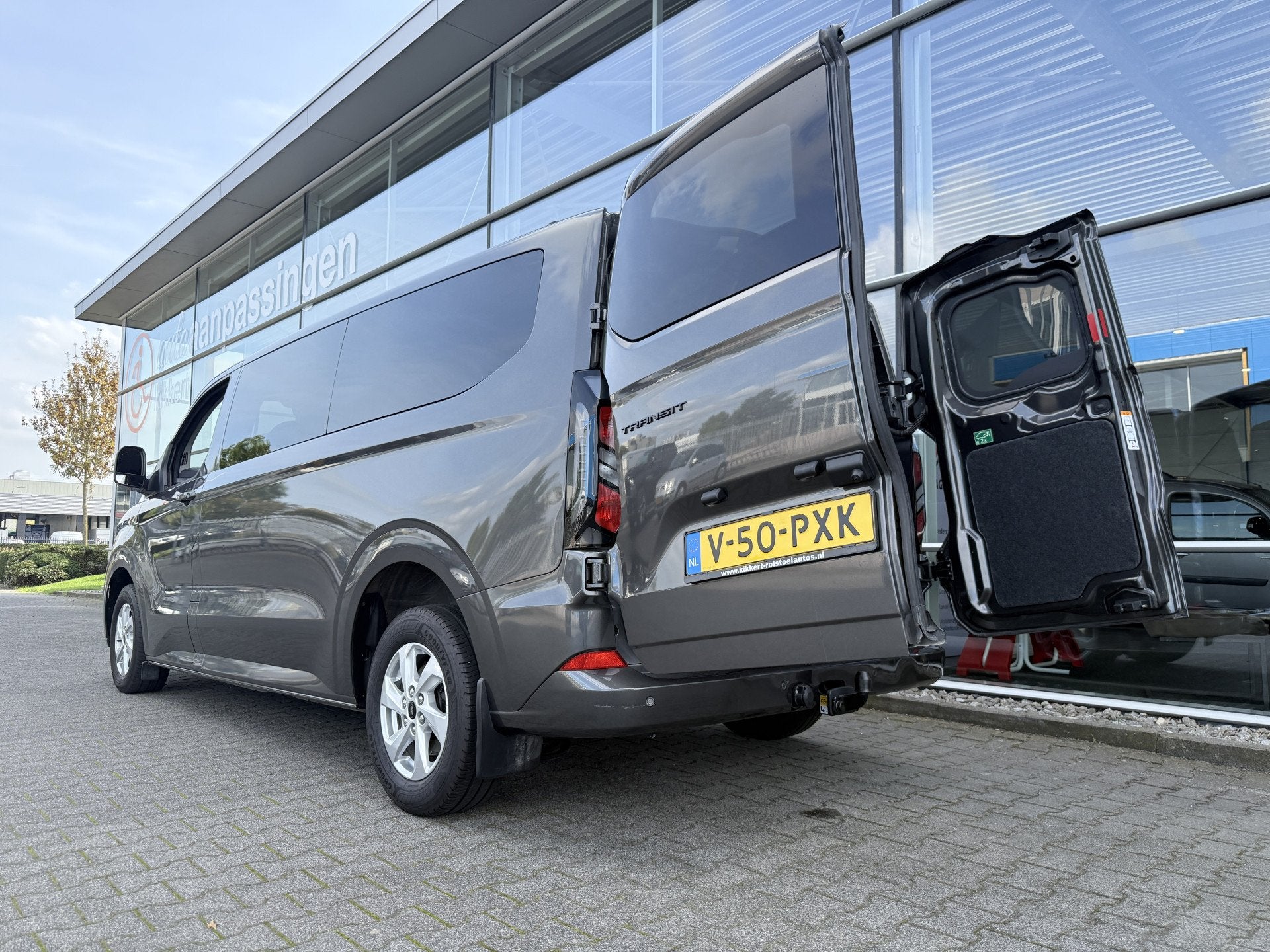 Ford Transit Custom 5+1 Rolstoelbus 320 2.0 TDCI L2H1 Limite, Gebruikt, 4 cilinders, 2500 kg, Diesel