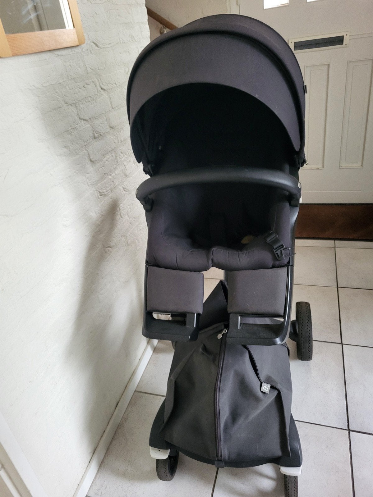 Stokke Xplory X v6 kinderwagen met Reiswieg en Accessoires, Ophalen of Verzenden, Gebruikt, Overige merken, Verstelbare duwstang