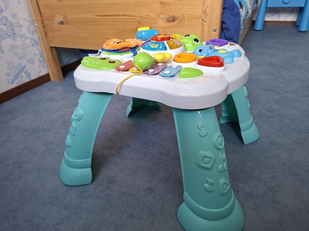 Leuke speeltafel, Kinderen en Baby's, Speelgoed | Babyspeelgoed, Zo goed als nieuw, Overige typen, Met licht, Met geluid, Ophalen of Verzenden