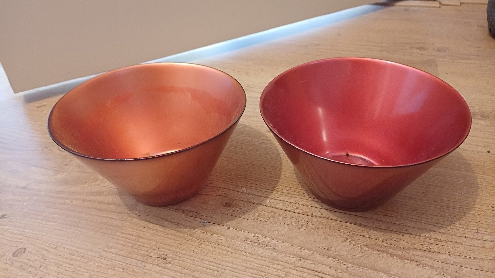 Twee rode schalen / bloempotten, Tuin en Terras, Bloempotten, Ophalen, Gebruikt, Rond, Aardewerk