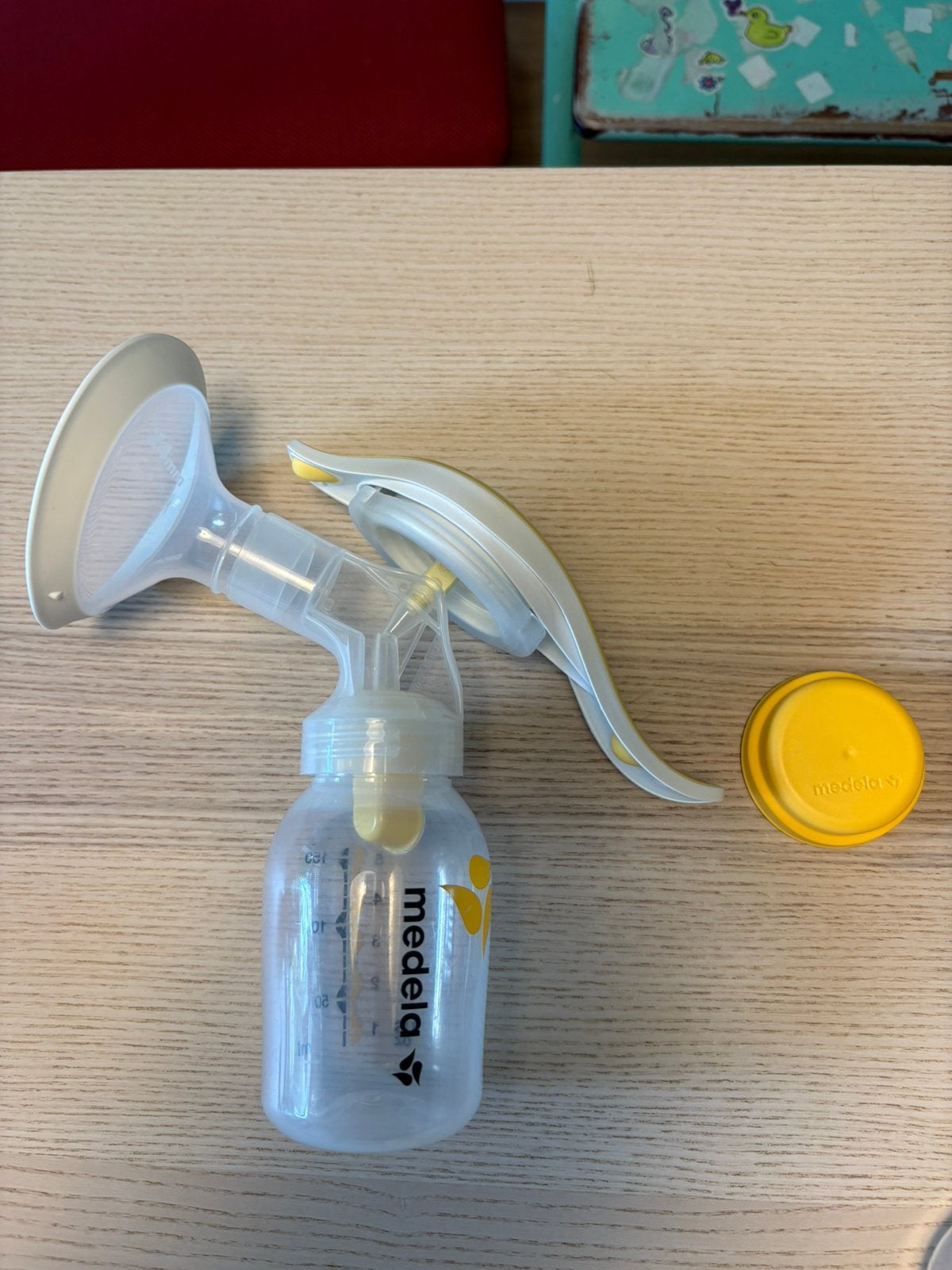Medela Harmony handkolf, Kinderen en Baby's, Babyvoeding en Toebehoren, Ophalen of Verzenden, Zo goed als nieuw, Borstkolf