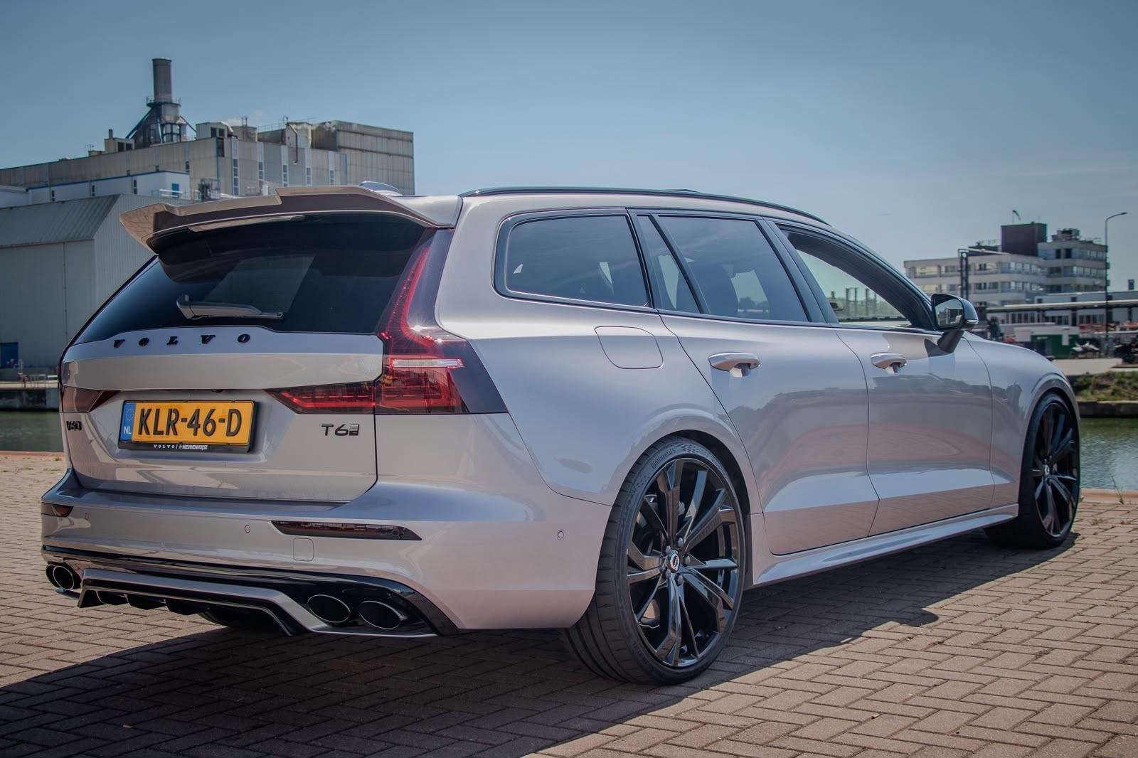 Volvo V60 2.0 T6 Plug-in hybrid AWD Ultra Dark | 21 Inch Vel, Auto's, Volvo, Automaat, 12 maanden, Stof, Euro 6