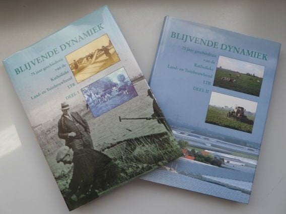 Blijvende Dynamiek 75 jaar Land- en Tuinbouw (2 delen), Ophalen of Verzenden, Zo goed als nieuw
