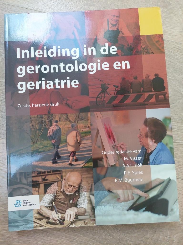 Inleiding in de gerontologie en geriatrie, Ophalen of Verzenden, Zo goed als nieuw