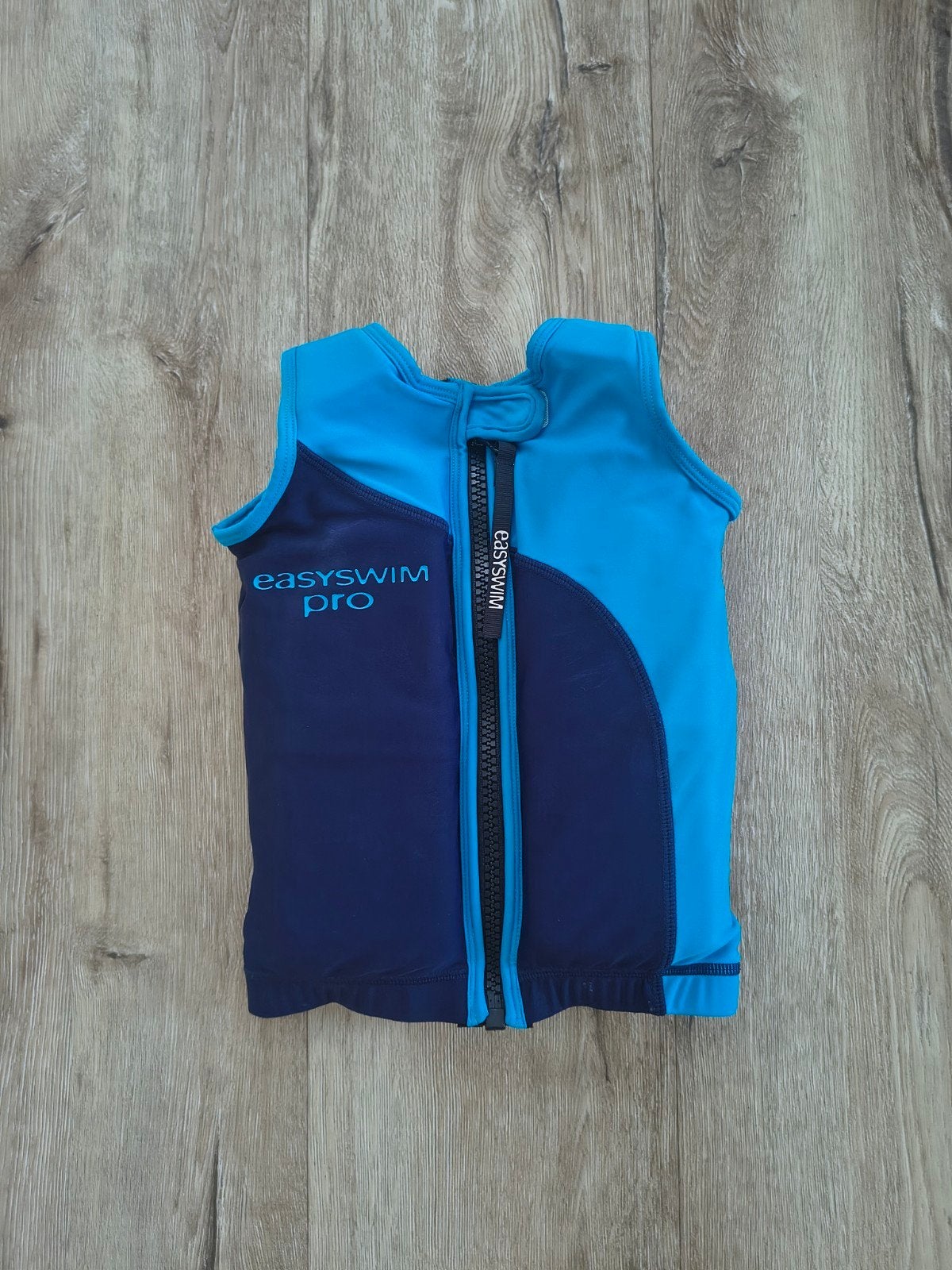 Mooi blauw EasySwim Pro zwemvest, drijfvest zwemles, maat S., Ophalen of Verzenden, Zwem-accessoire, Onb, Jongen of Meisje