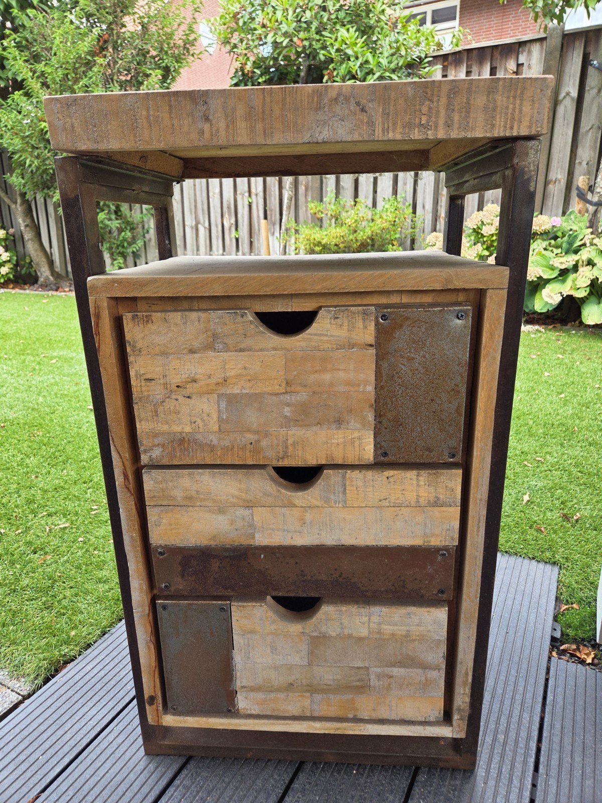 Industriële houten ladekast met metalen frame, Huis en Inrichting, Ophalen, Gebruikt, 50 tot 100 cm, 3 of 4 laden