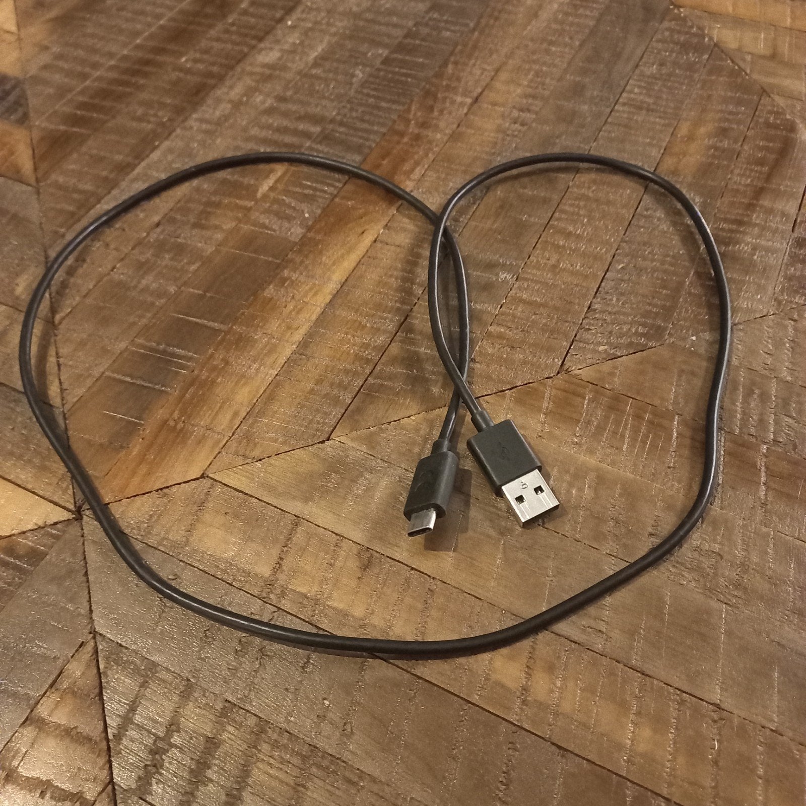 Sony USB-C naar USB-A kabel - 1 meter, Ophalen of Verzenden, Gebruikt, Minder dan 2 meter, Overige kabels