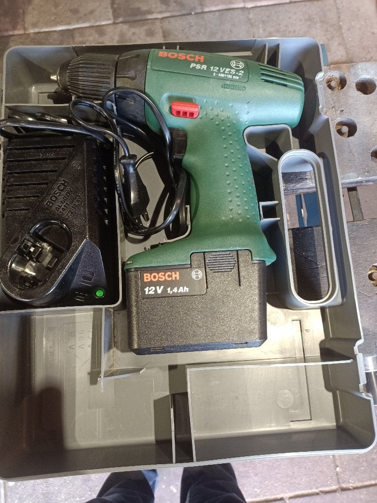 Bosch Accu Boormachine PSR 12 VES-2 12V 1,4Ah, Ophalen of Verzenden, Gebruikt, 400 tot 600 watt, Boormachine