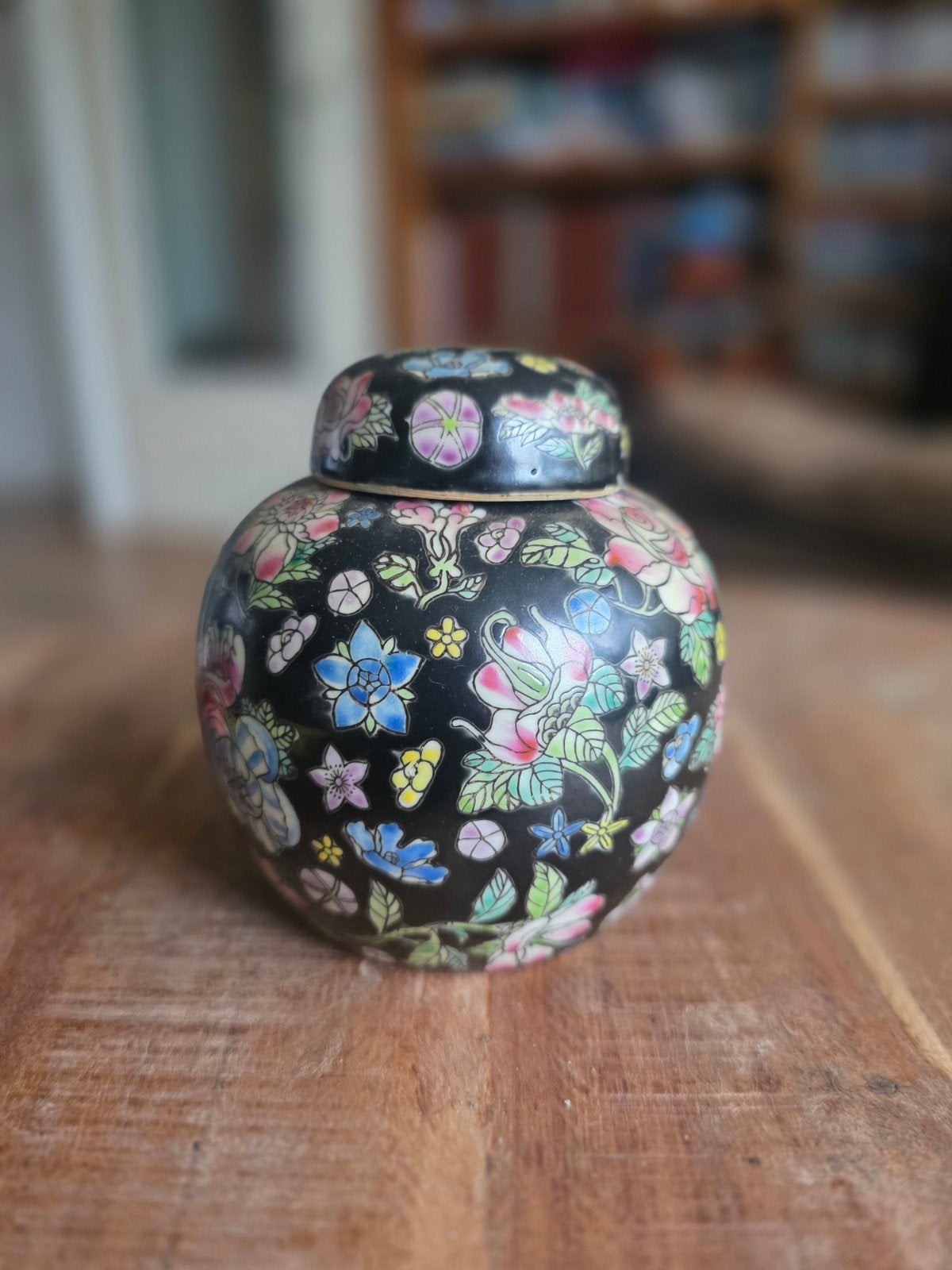 Chinese gemberpot zwart met kleurrijke bloemen – 12 cm, Ophalen of Verzenden
