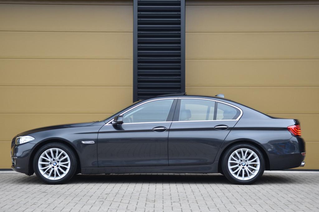 BMW 5 Serie 520i Luxury Edition * Comfortstoelen * Schuifdak, Auto's, BMW, Automaat, Achterwielaandrijving, Gebruikt, 4 cilinders