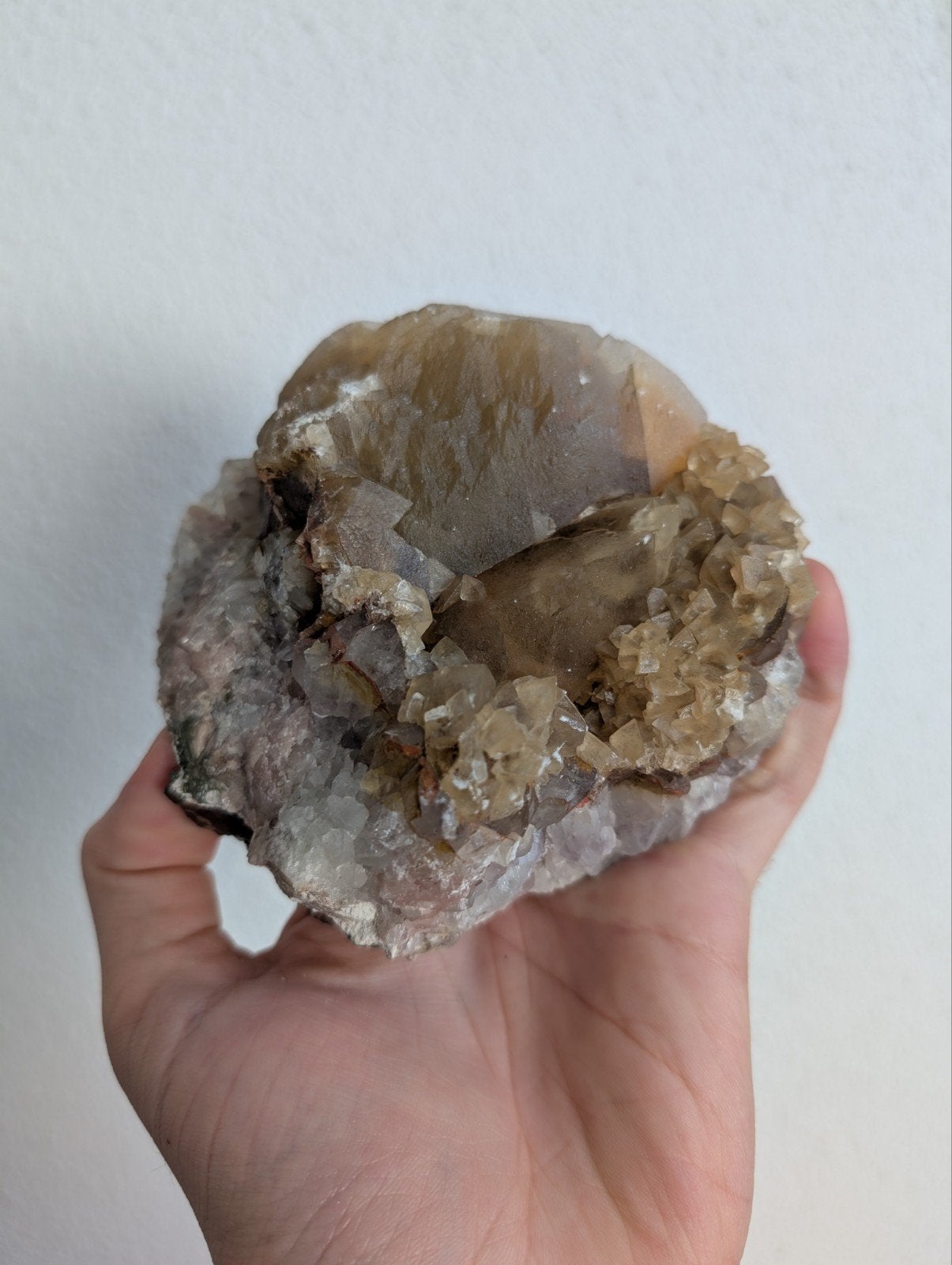 Calciet op rookkwarts uit de Juchem in Duitsland, Ophalen of Verzenden, Mineraal