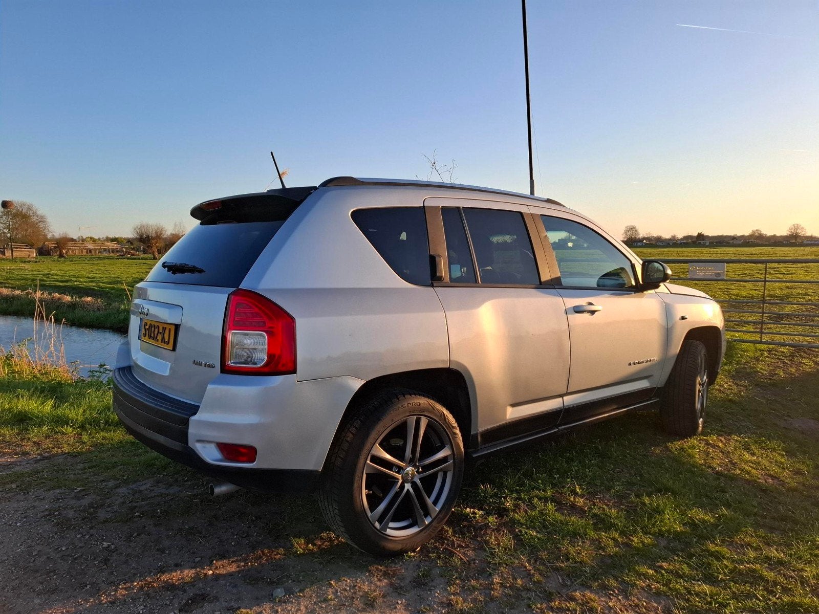 Jeep Compass 2.0 LPG + Benzine, Auto's, Jeep, Automaat, 1998 cc, Zwart, 1498 kg