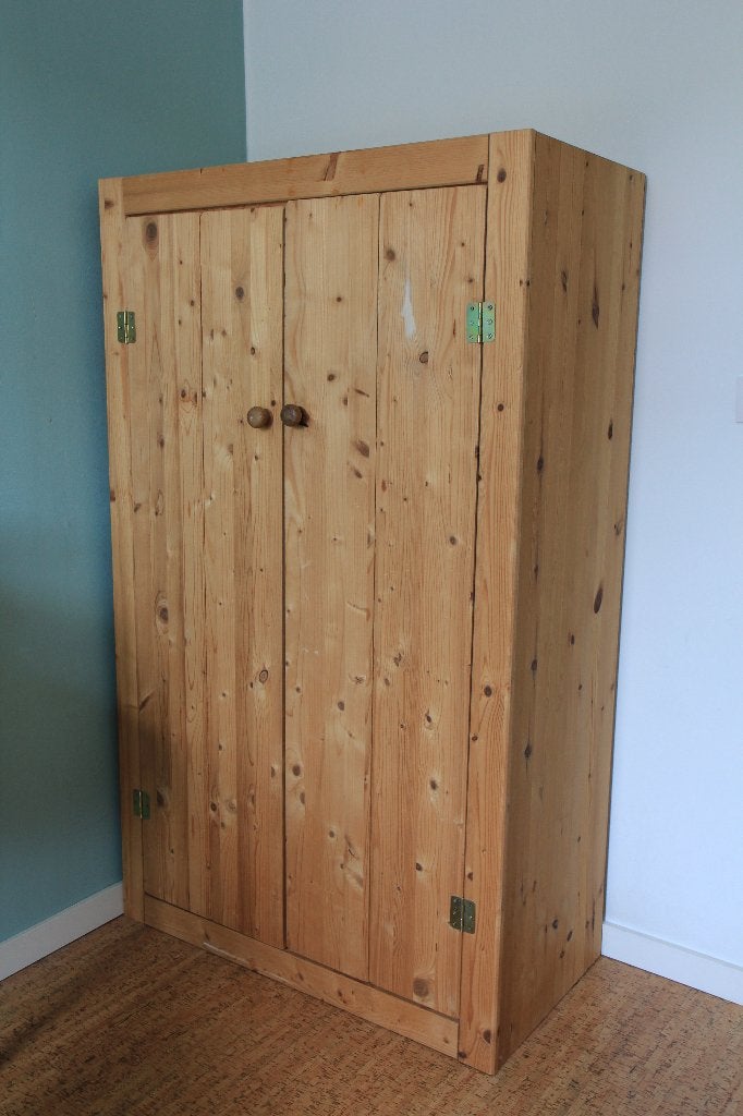 Kleine kledingkast 155x93x47cm, Ophalen, Met deur(en), Klassiek, 50 tot 100 cm